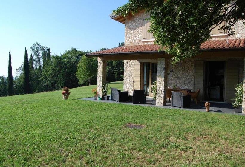 ویلای 3 خوابه, Agriturismo Casa Del Castagneto