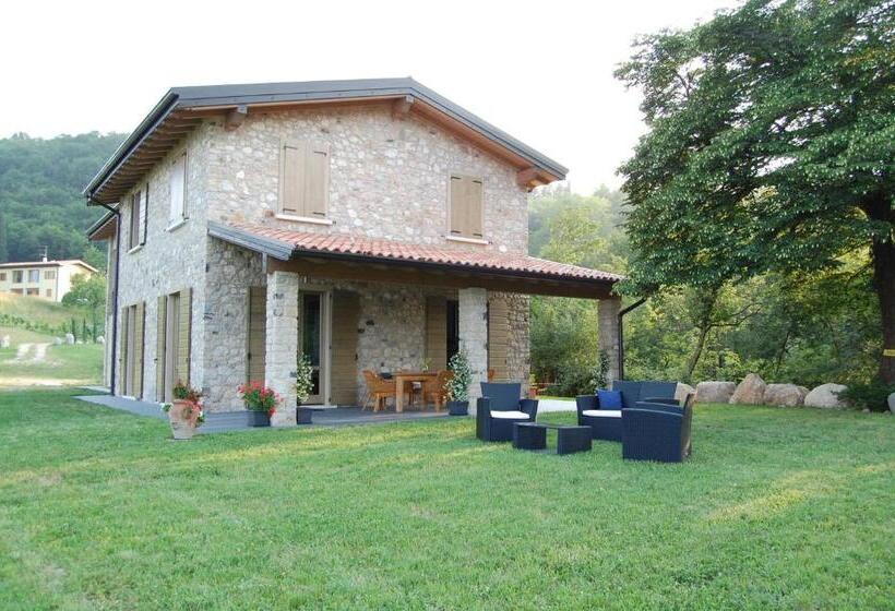 ویلای 3 خوابه, Agriturismo Casa Del Castagneto