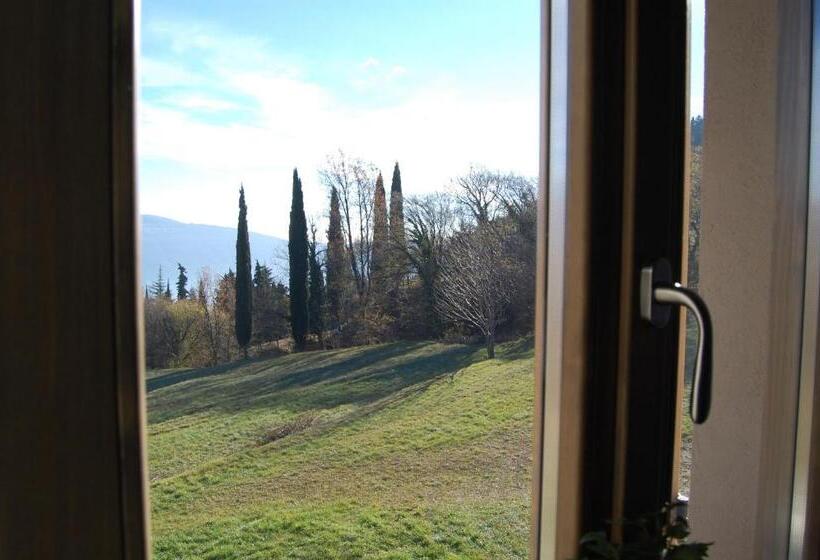 ویلای 3 خوابه, Agriturismo Casa Del Castagneto