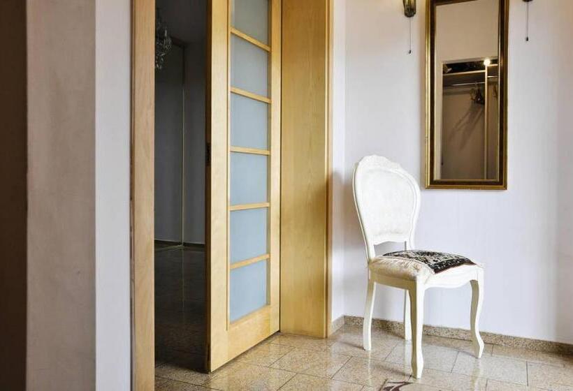 اتاق استاندارد با سرویس بهداشتی مشترک, Irena Family House