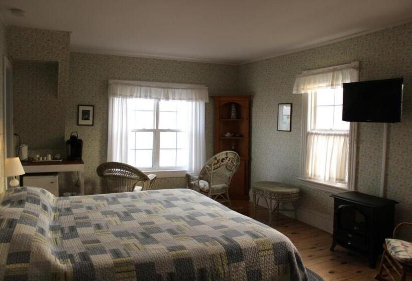 اتاق استاندارد, Compass Rose Heritage Inn