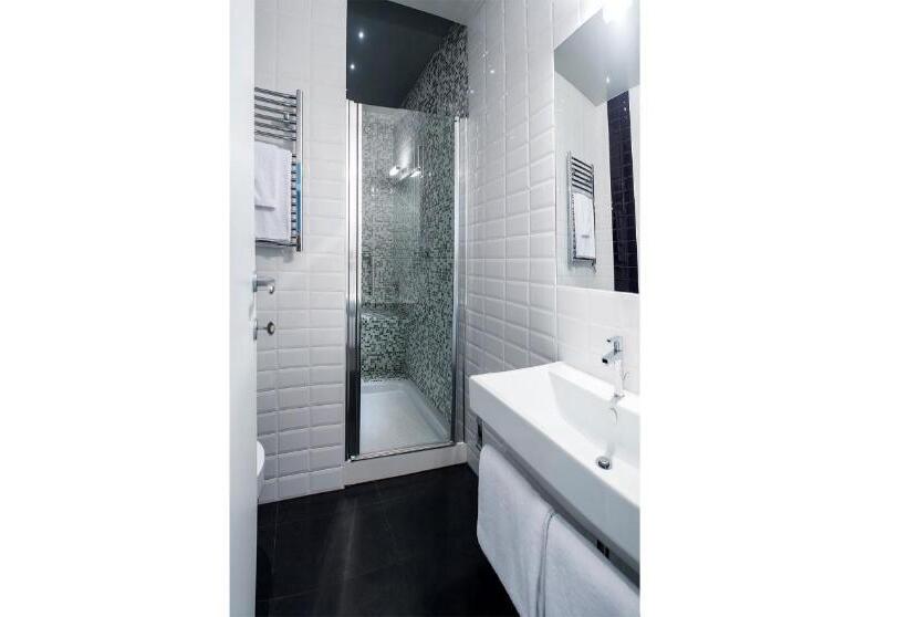 اتاق استاندارد سه تخته با بالکن, B&b Diamante Raro