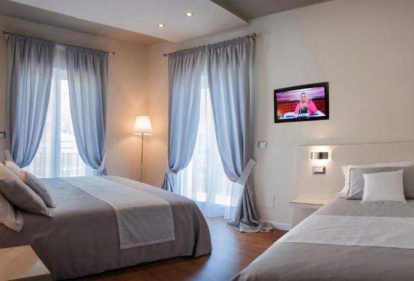 اتاق استاندارد سه تخته با بالکن, B&b Diamante Raro