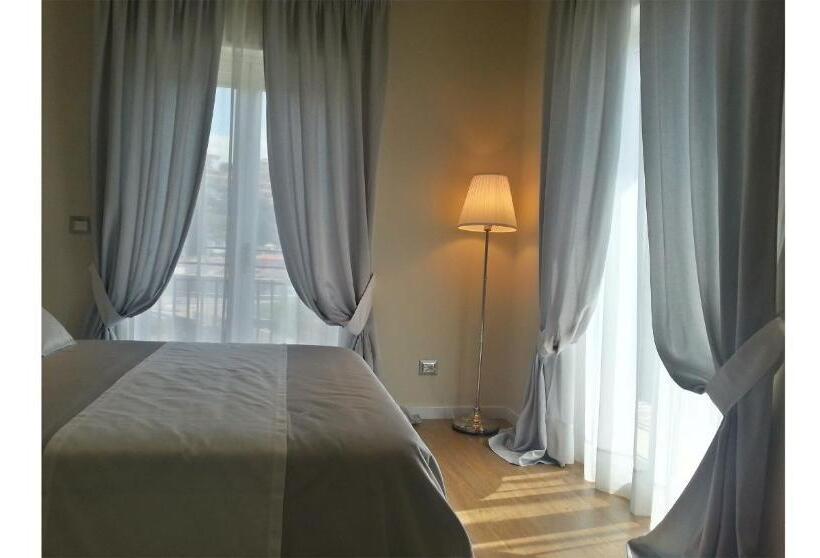 اتاق استاندارد سه تخته با بالکن, B&b Diamante Raro