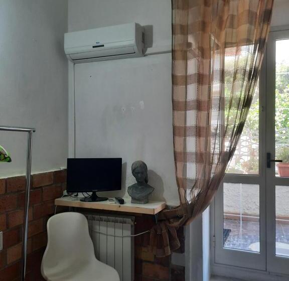 آپارتمان 1 خوابه همکف, B&b Letizia