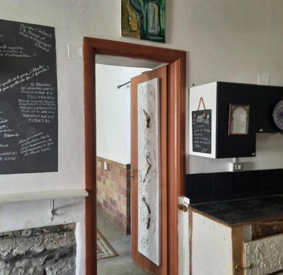 آپارتمان 1 خوابه همکف, B&b Letizia