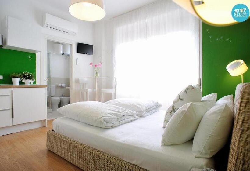 استودیوی استاندارد, Stop & Sleep Udine Fronte Ospedale Civile