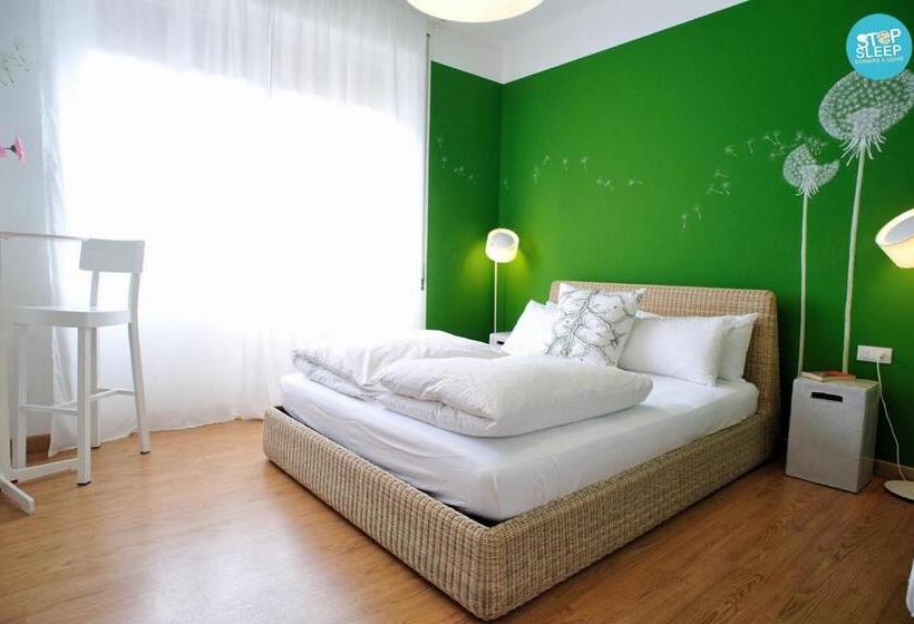 استودیوی استاندارد, Stop & Sleep Udine Fronte Ospedale Civile
