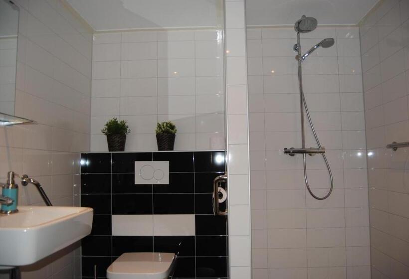 اتاق استاندارد, B&b Warnstee
