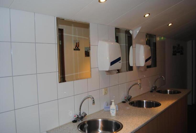 اتاق استاندارد, B&b Warnstee