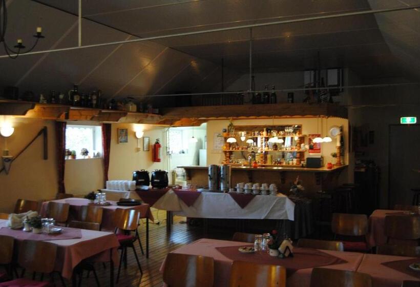 اتاق استاندارد, B&b Warnstee