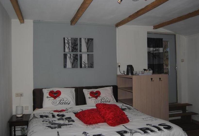 اتاق عادی, B&b Warnstee