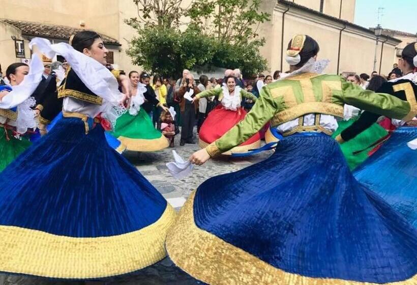 آپارتمان 1 خوابه با چشم‌انداز, La Magara