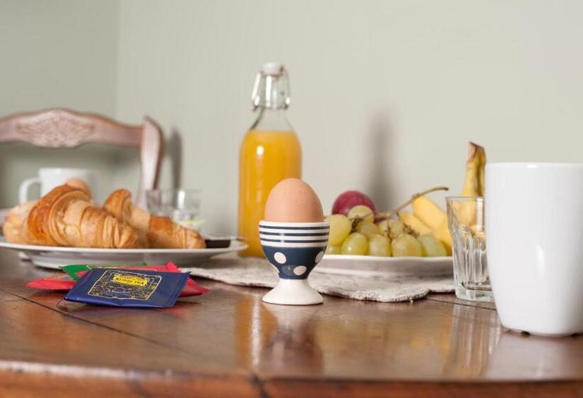 استودیو استاندارد با تراس, La Villa Dupont D Avignon