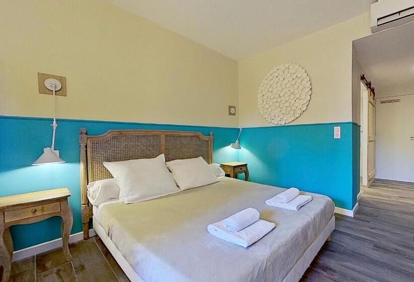 استودیو استاندارد با تراس, La Villa Dupont D Avignon