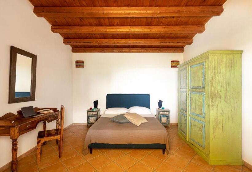 استودیوی استاندارد, Solemar Sicilia   Le Casette Di Calzata