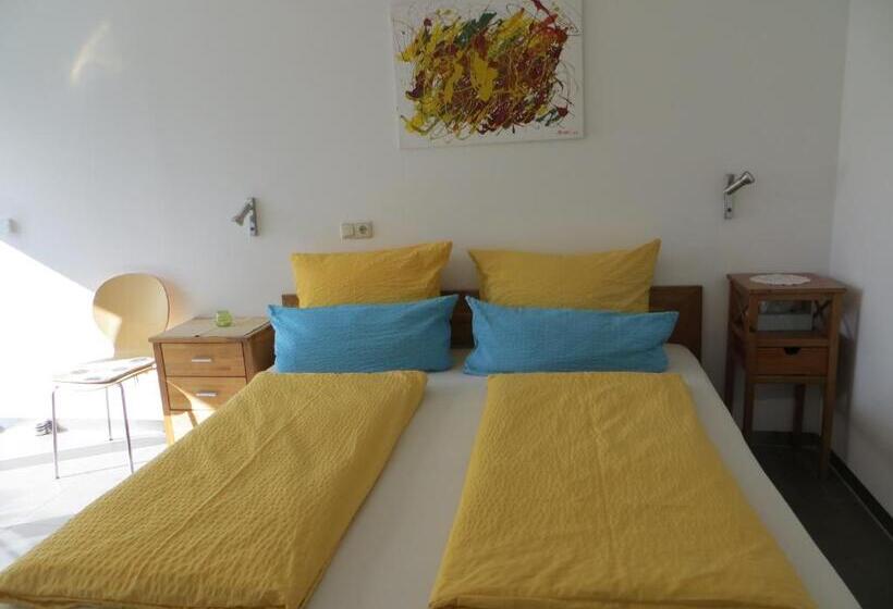 بانگلوی استاندارد, Gästehaus Sommertal
