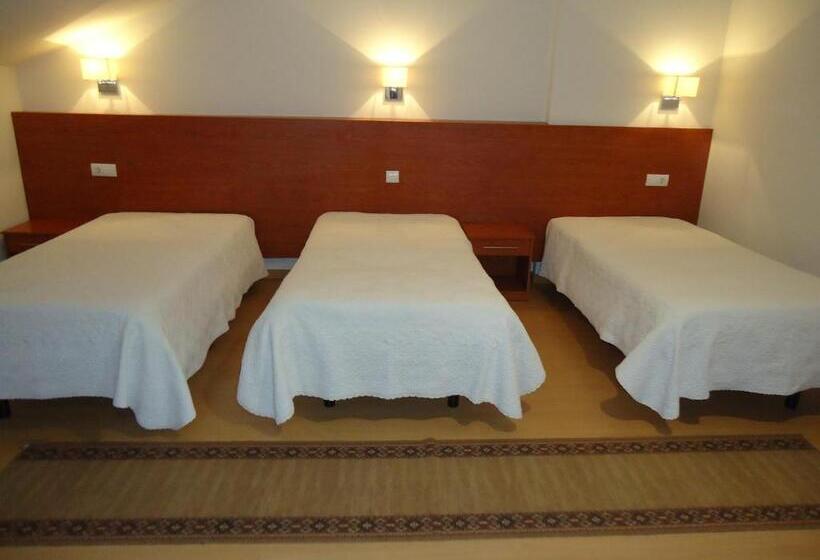 اتاق استاندارد سه نفره, Residencial Coroa D Ouro