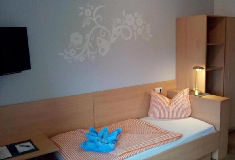 اتاق استاندارد یک نفره, Pension Peterhof