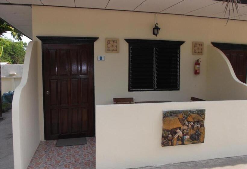 اتاق لوکس, Ryans Resort