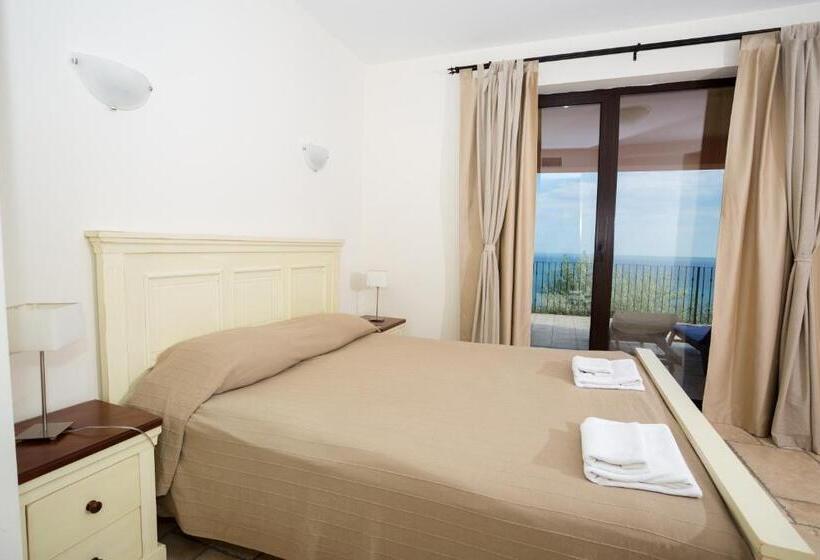 آپارتمان 3 خوابه با چشم‌انداز دریا, Kaliakria Resort