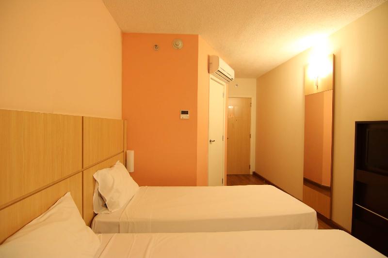 سوئیت با تخت بزرگ, Holiday Inn Express Hotel & Suites Victoria By Ihg