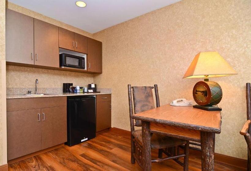 キングサイズベッドのスイートルーム, Best Western Plus Kelly Inn And Suites