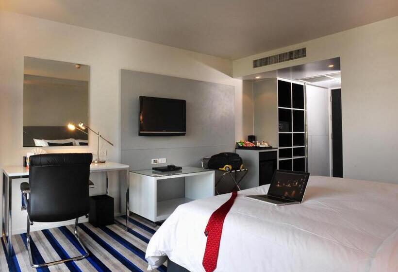 Superior Room, Best Western Sukhumvit 20