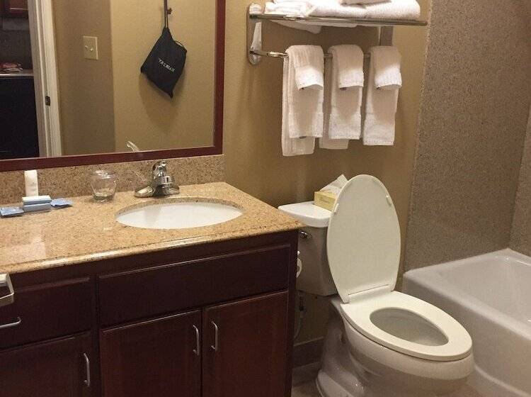 سوییت, Candlewood Victoria, An Ihg