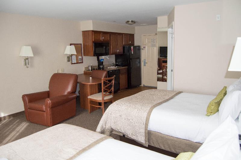 استودیوی استاندارد, Candlewood Victoria, An Ihg