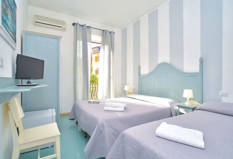 اتاق استاندارد چهار تخته, Charme Hotel La Villa Tina