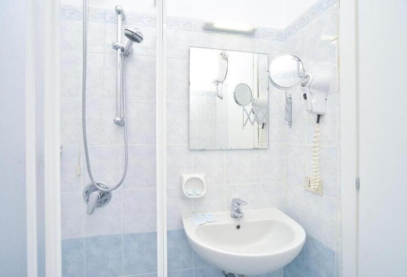 Economy Triple Room, Charme Hotel La Villa Tina