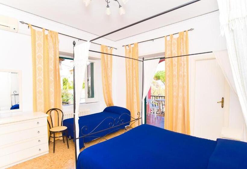 اتاق استاندارد چهار تخته, Charme Hotel La Villa Tina