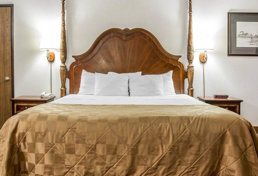اتاق لوکس با چشم‌انداز دریاچه, Clarion Hotel Beachfront