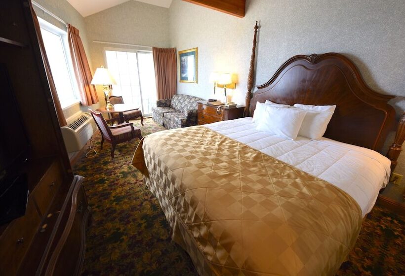 سوئیت 2 خوابه, Clarion  Beachfront Mackinaw City