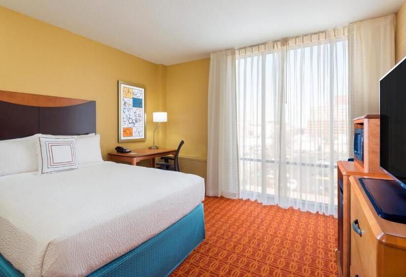 اتاق استاندارد برای معلولان, Fairfield Inn & Suites Louisville Downtown