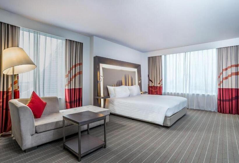 سوئیت با تخت بزرگ, Four Points by Sheraton Bangkok Ploenchit