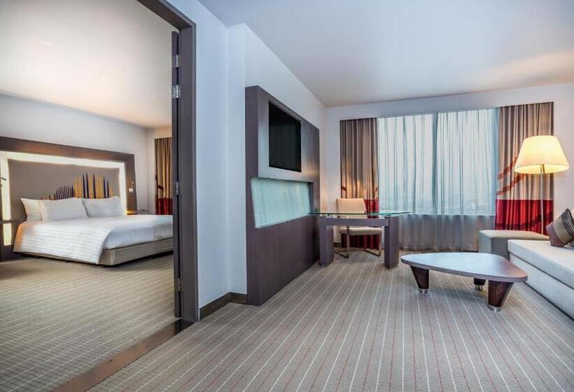 سوئیت با تخت بزرگ, Four Points by Sheraton Bangkok Ploenchit