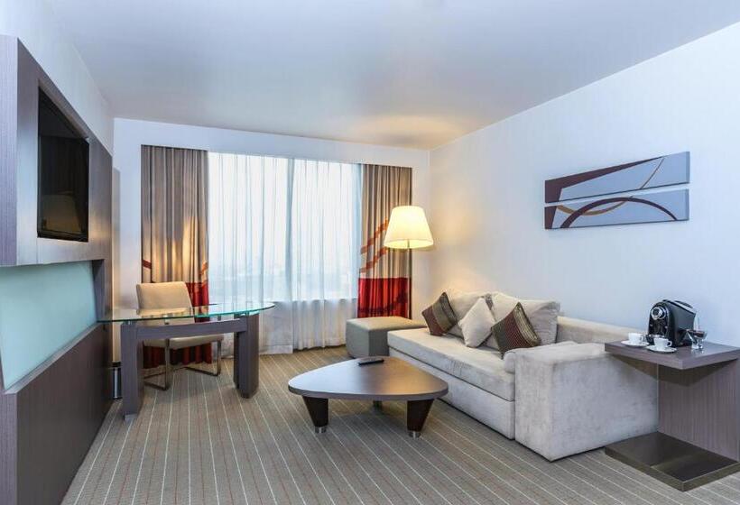 سوئیت با تخت بزرگ, Four Points by Sheraton Bangkok Ploenchit