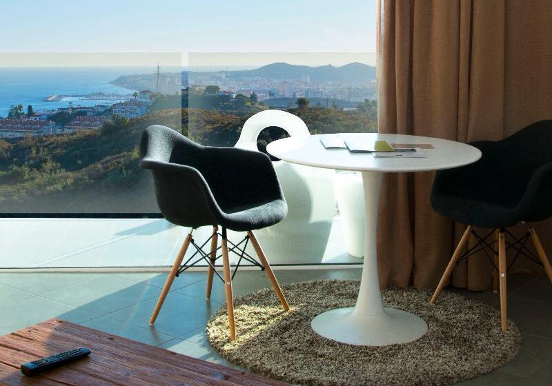 اتاق استاندارد با چشم‌انداز دریا, Higueron Hotel Malaga, Curio Collection By Hilton