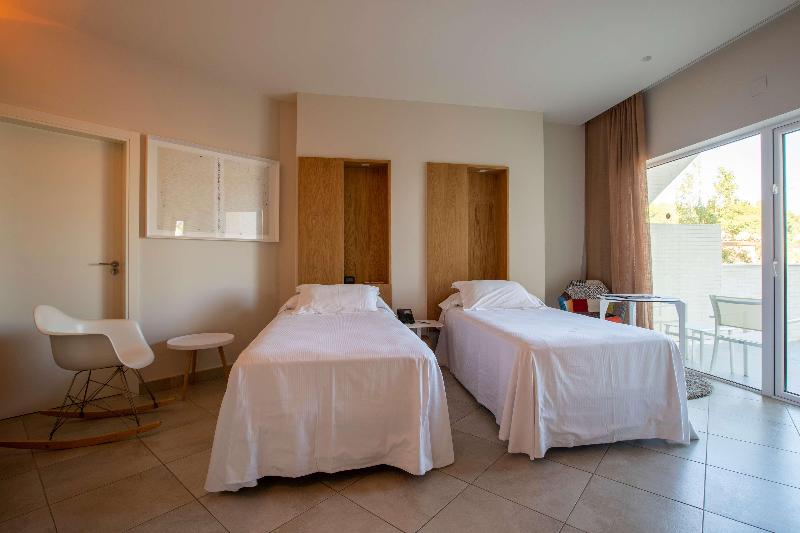 اتاق لوکس با چشم‌انداز دریا, Higueron Hotel Malaga, Curio Collection By Hilton