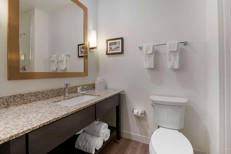 اتاق استاندارد با چشم‌انداز دریا, Higueron Hotel Malaga, Curio Collection By Hilton