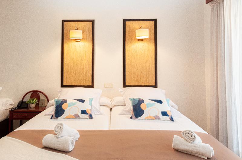 اتاق استاندارد, Higueron Hotel Malaga, Curio Collection By Hilton
