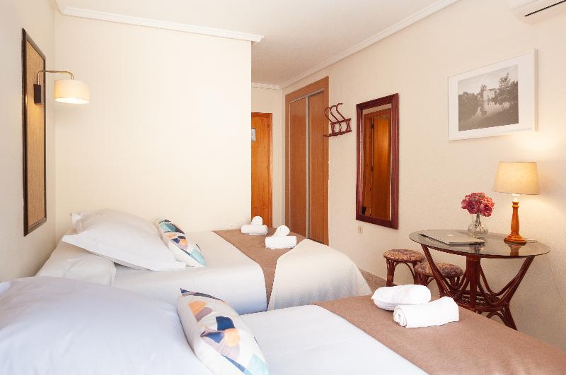 اتاق استاندارد, Higueron Hotel Malaga, Curio Collection By Hilton