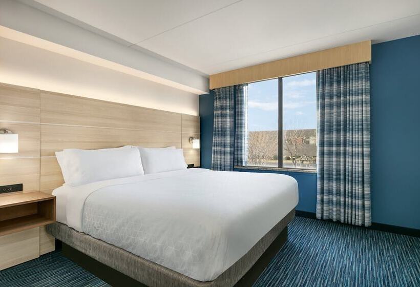 سوئیت برای معلولان, Holiday Inn Express Hotel & Suites Norfolk Airport, An Ihg
