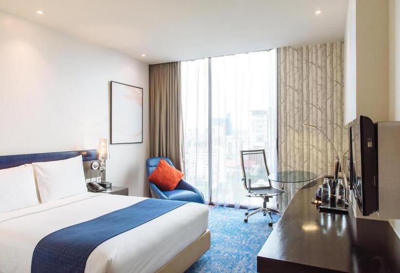 اتاق استاندارد برای معلولان, Holiday Inn Express Bangkok Siam, An Ihg