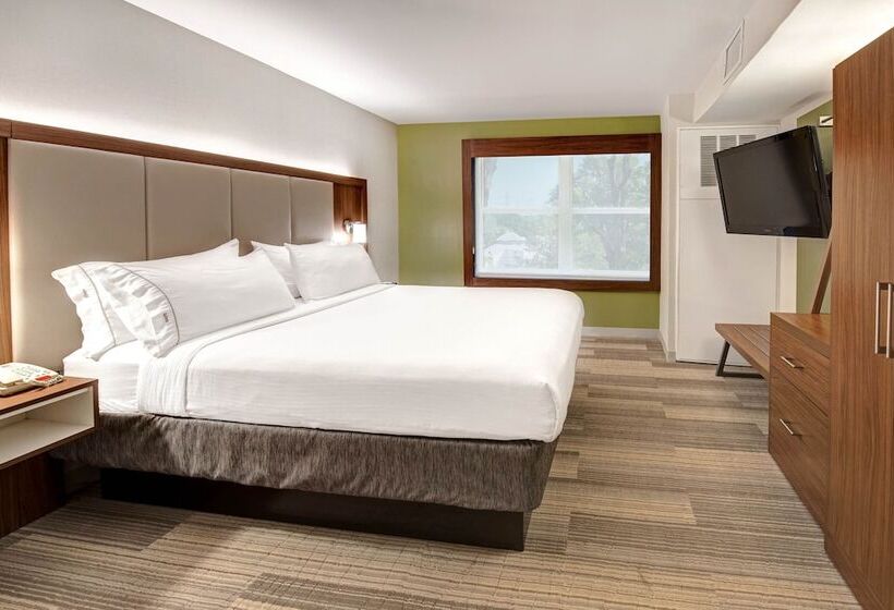 اتاق استاندارد, Holiday Inn Express Woodbridge, An Ihg