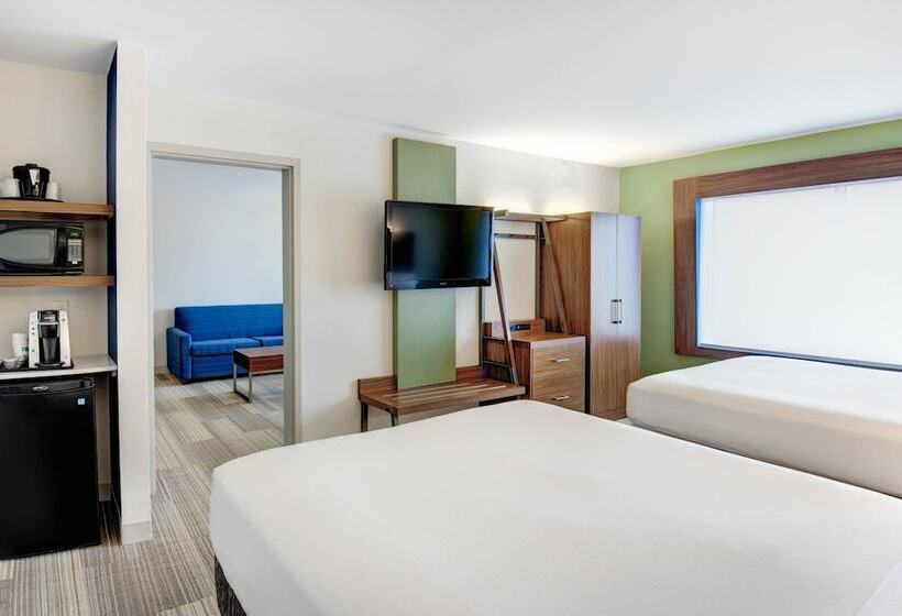 سوییت, Holiday Inn Express Woodbridge, An Ihg