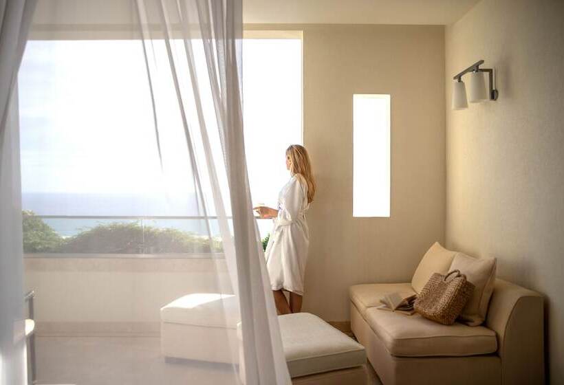 اتاق لوکس با چشم‌انداز دریا, Jumeirah Mallorca