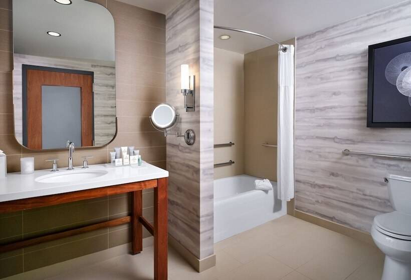 اتاق استاندارد با تخت دوبل و چشم‌انداز, Jw Marriott Indianapolis